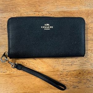 Coach Long zip around Wallet